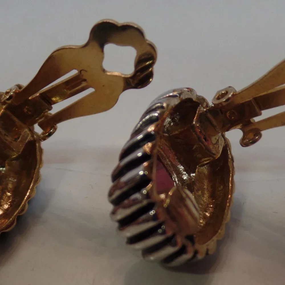 Vintage Gold & Silver Tone W Purple Stone CLIP On Earrings. Miss Jacksons Tulsa - Picture 3 of 12